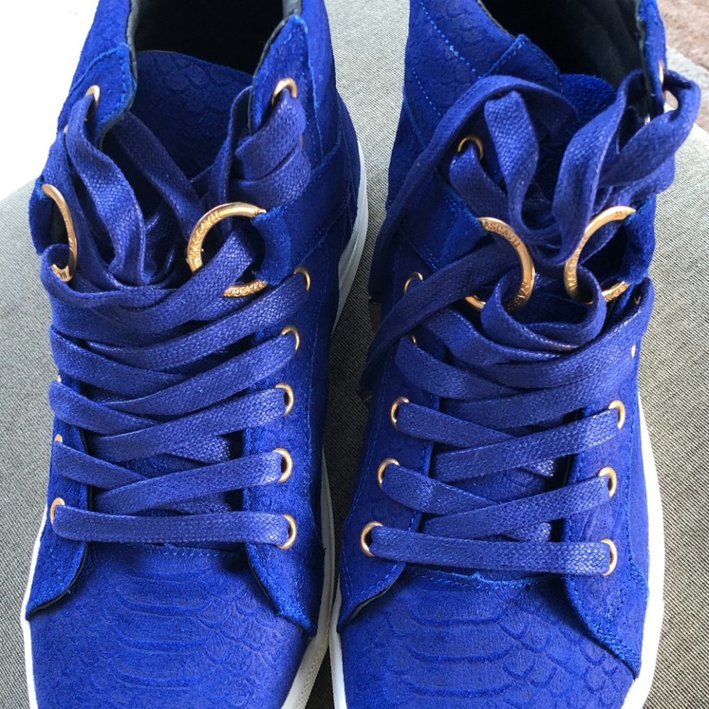 New Mascavii Ladies Sneakers, Size 8, Blue